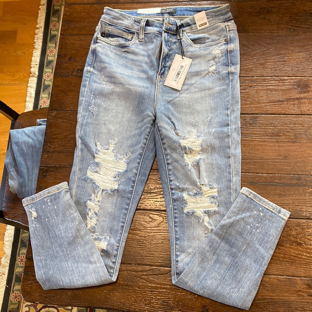 New Judy blue jeans with tags. High waist skinny
